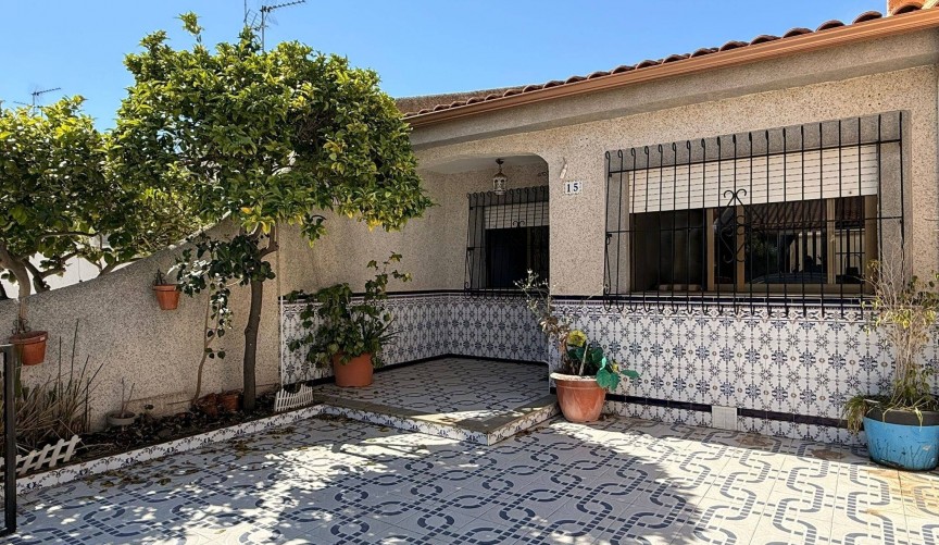 Reventa - Semi Detached -
Los Alcazares - Los Narejos-punta Calera