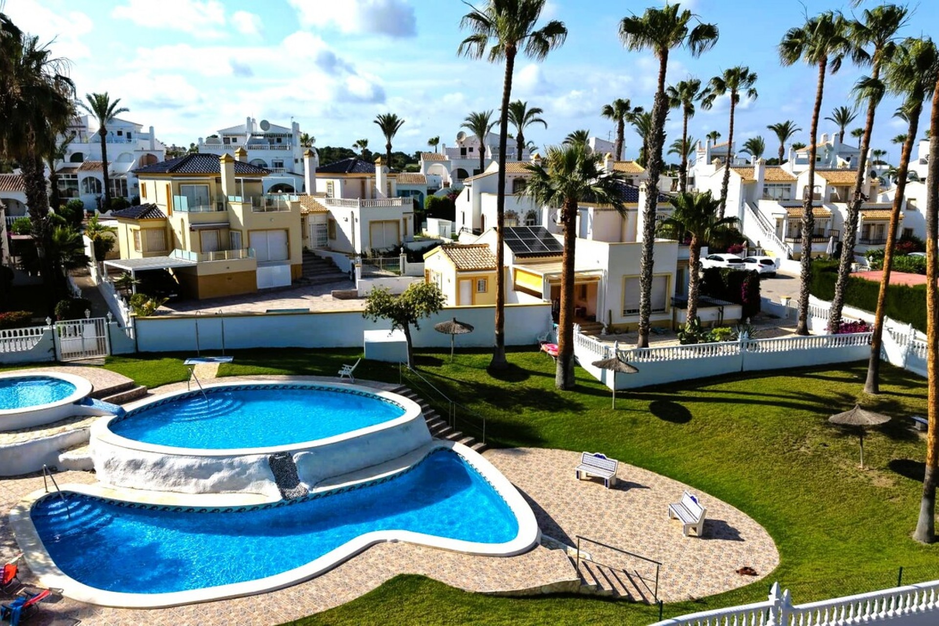 Reventa - Semi Detached -
Los Dolses - Inland