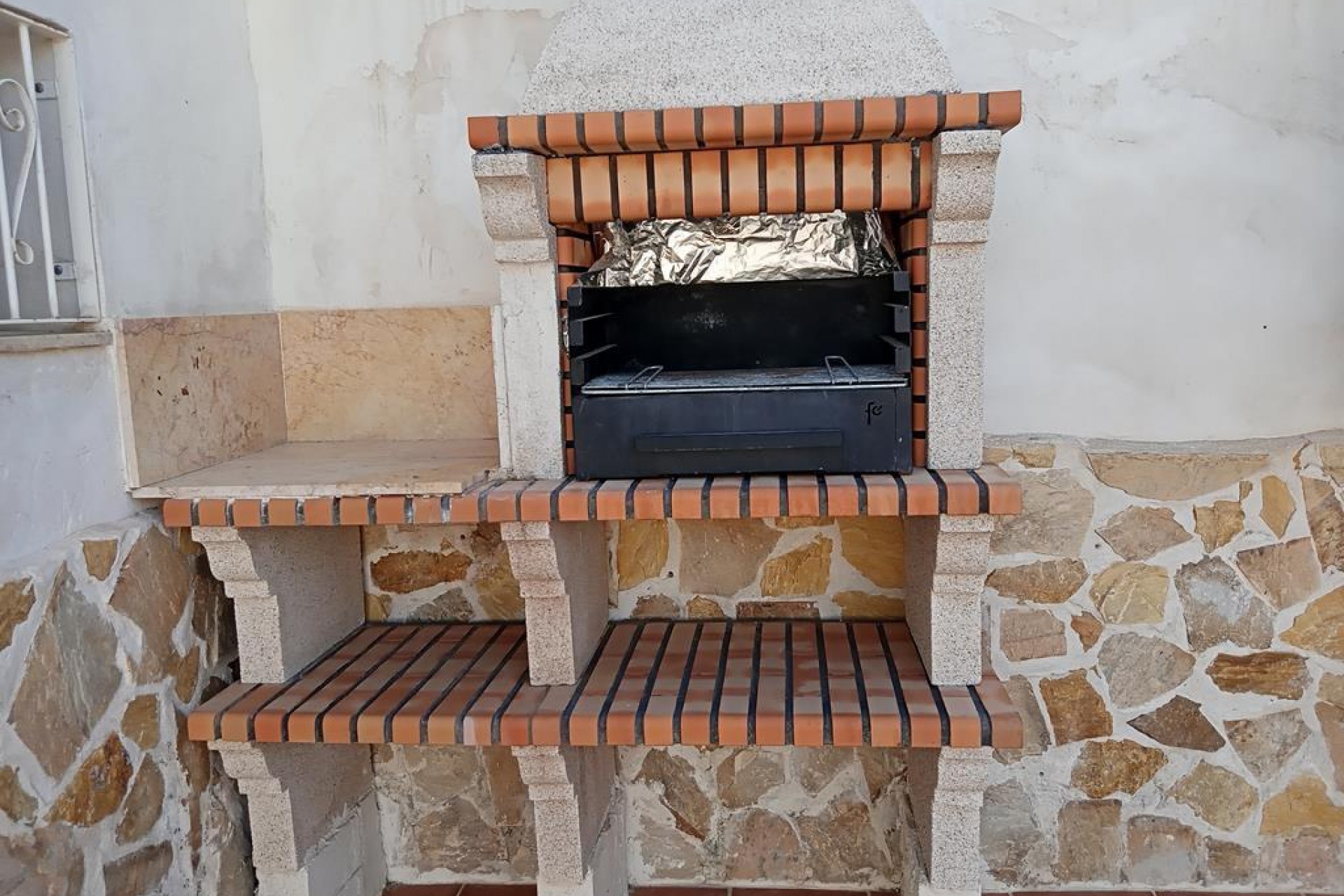 Reventa - Semi Detached -
Los Montesinos - PUEBLO CENTRO