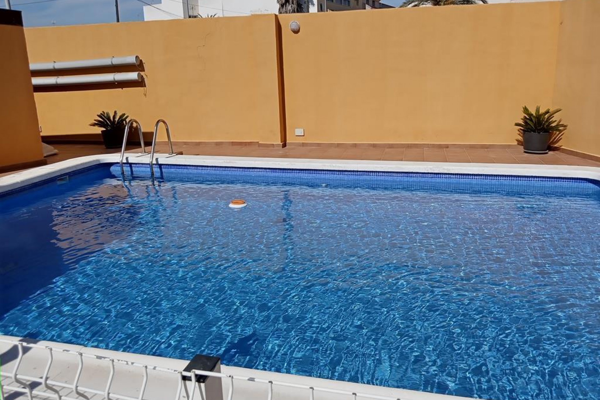 Reventa - Semi Detached -
Los Montesinos - PUEBLO CENTRO