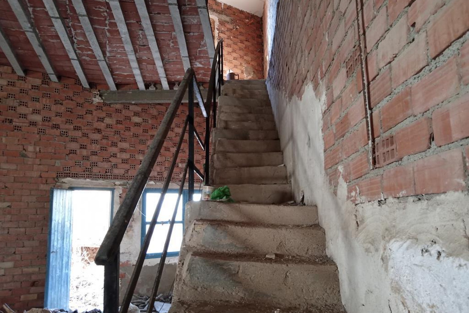 Reventa - Semi Detached -
Los Montesinos