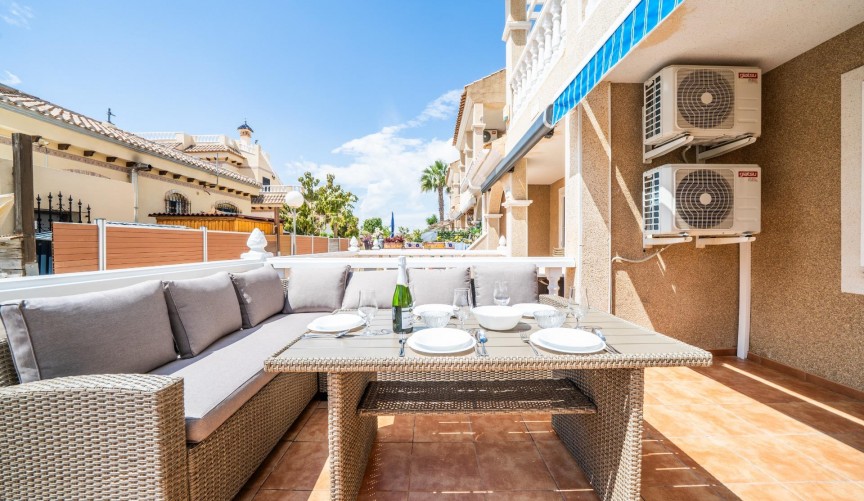 Reventa - Semi Detached -
Orihuela Costa - Los Almendros-la Florida