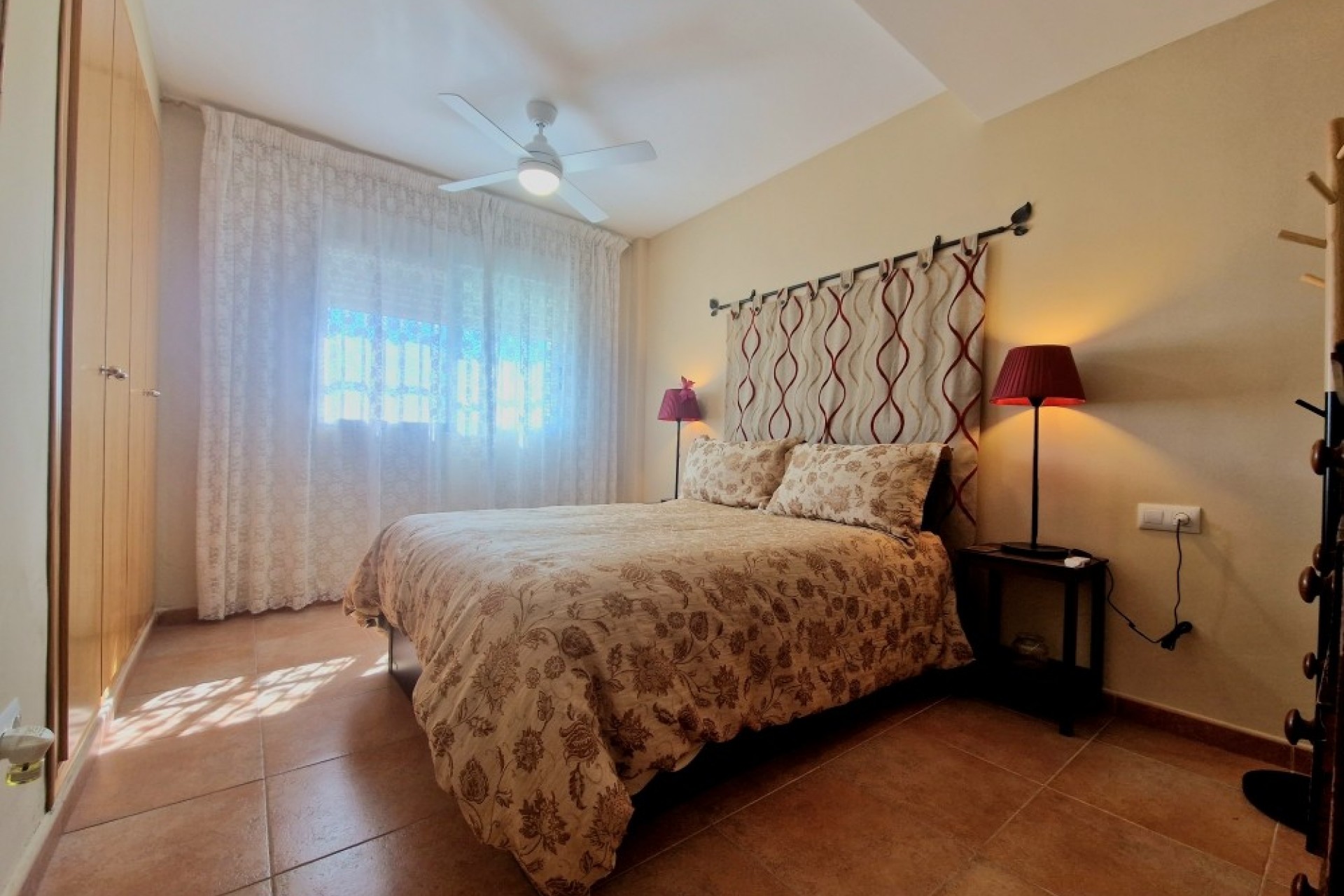 Reventa - Semi Detached -
Relleu - Inland