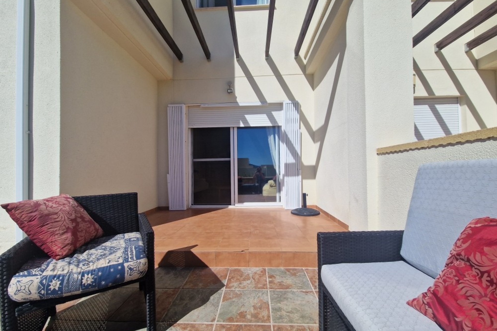 Reventa - Semi Detached -
Relleu - Inland