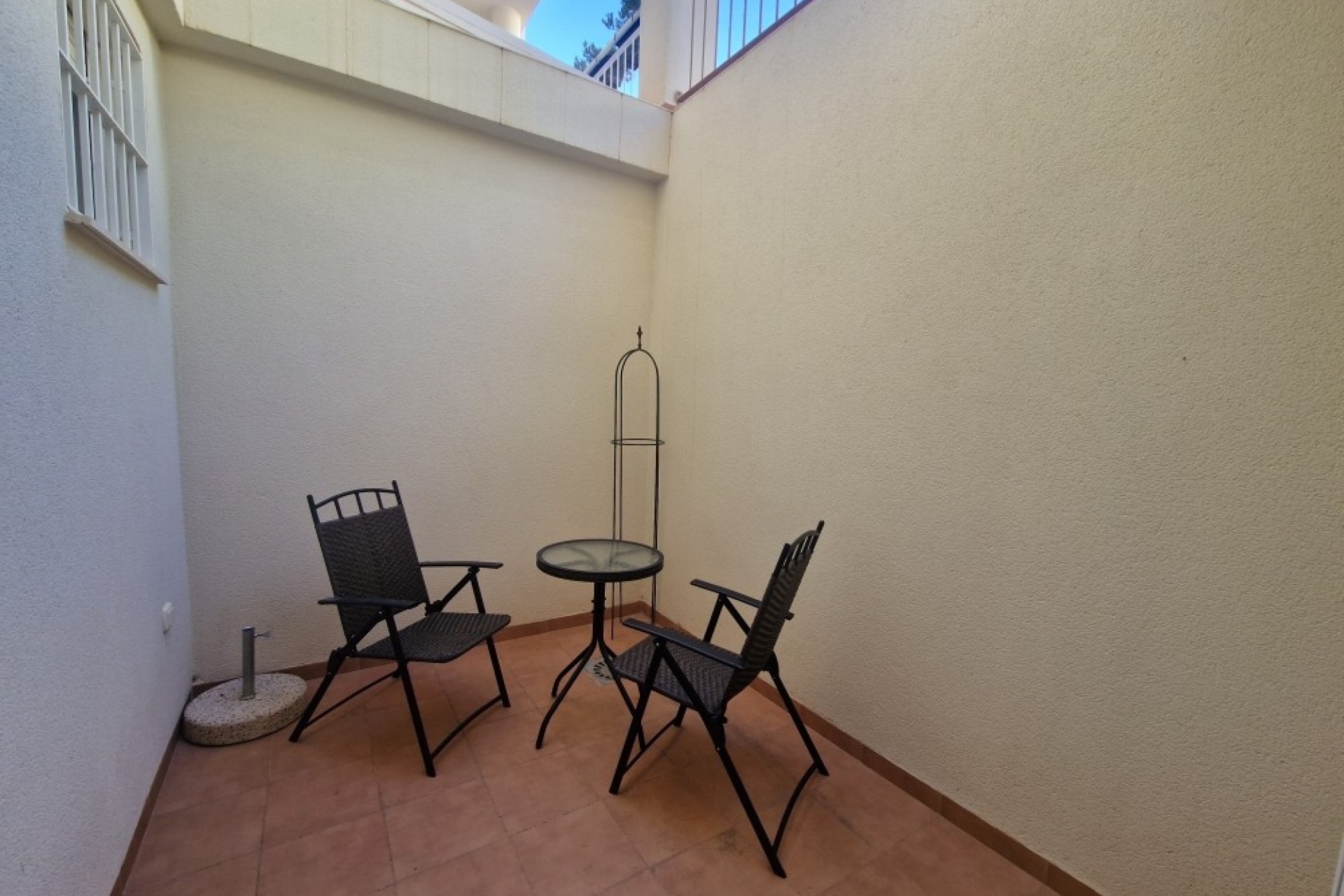 Reventa - Semi Detached -
Relleu - Inland