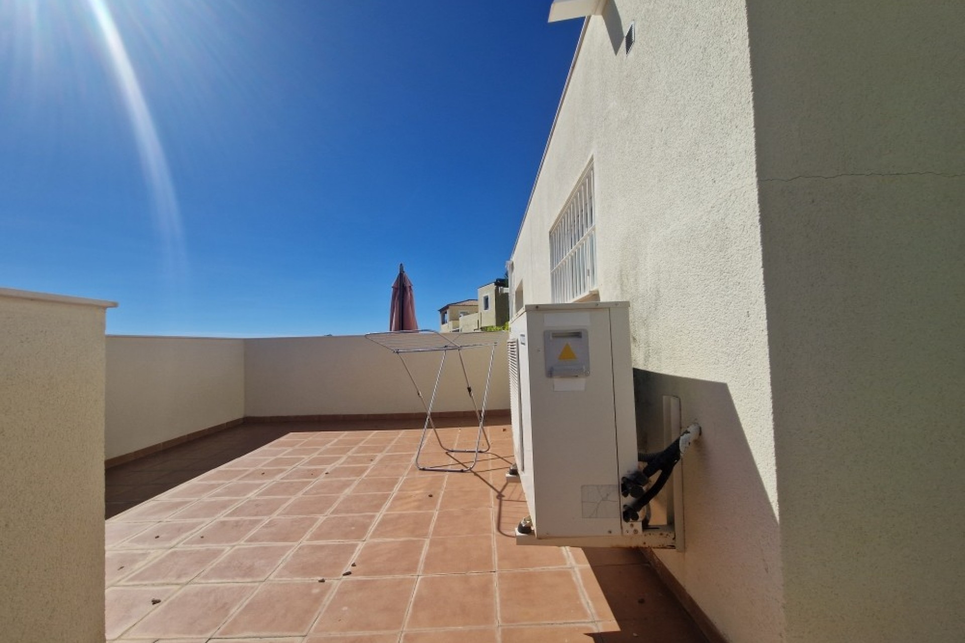 Reventa - Semi Detached -
Relleu - Inland