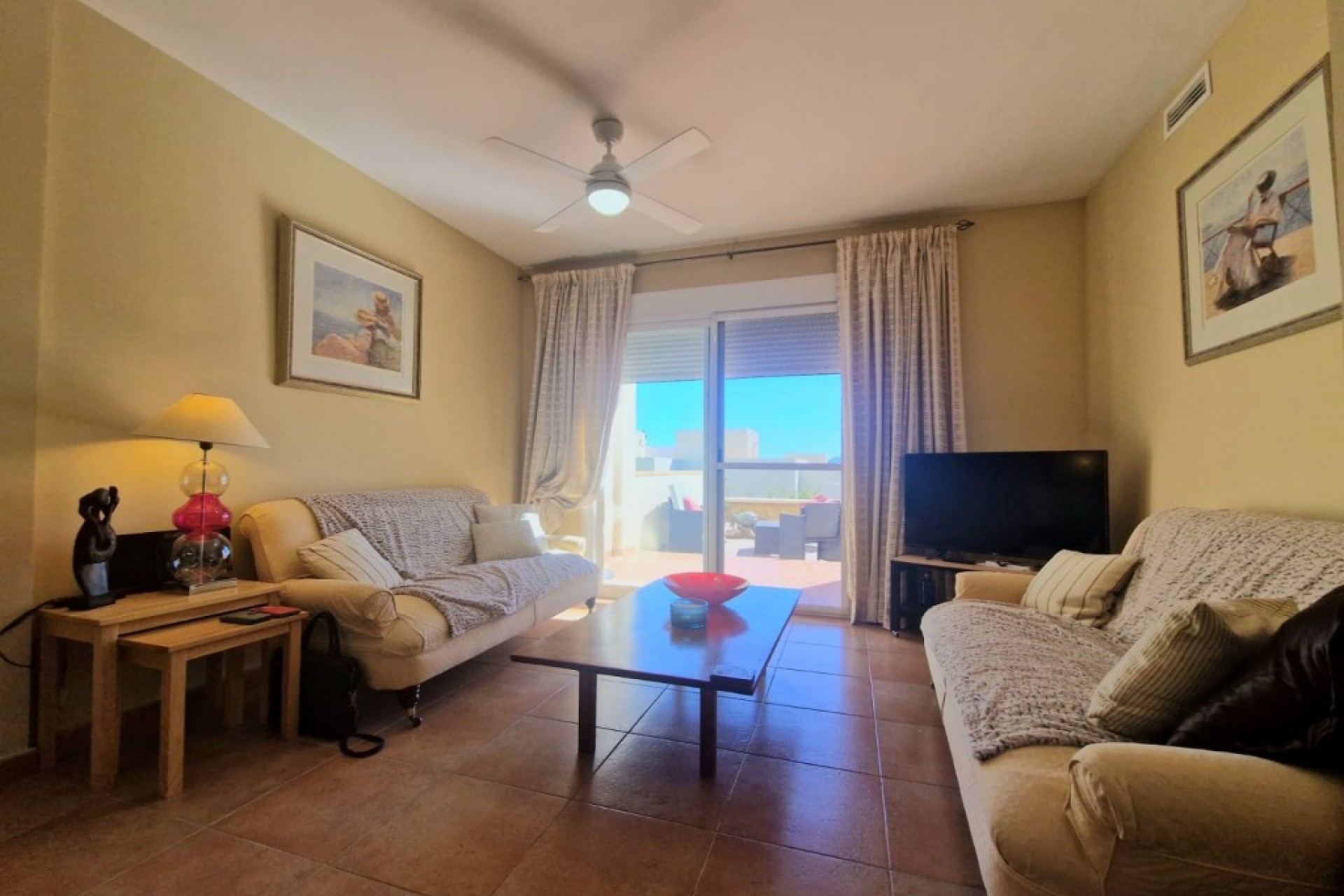 Reventa - Semi Detached -
Relleu - Inland