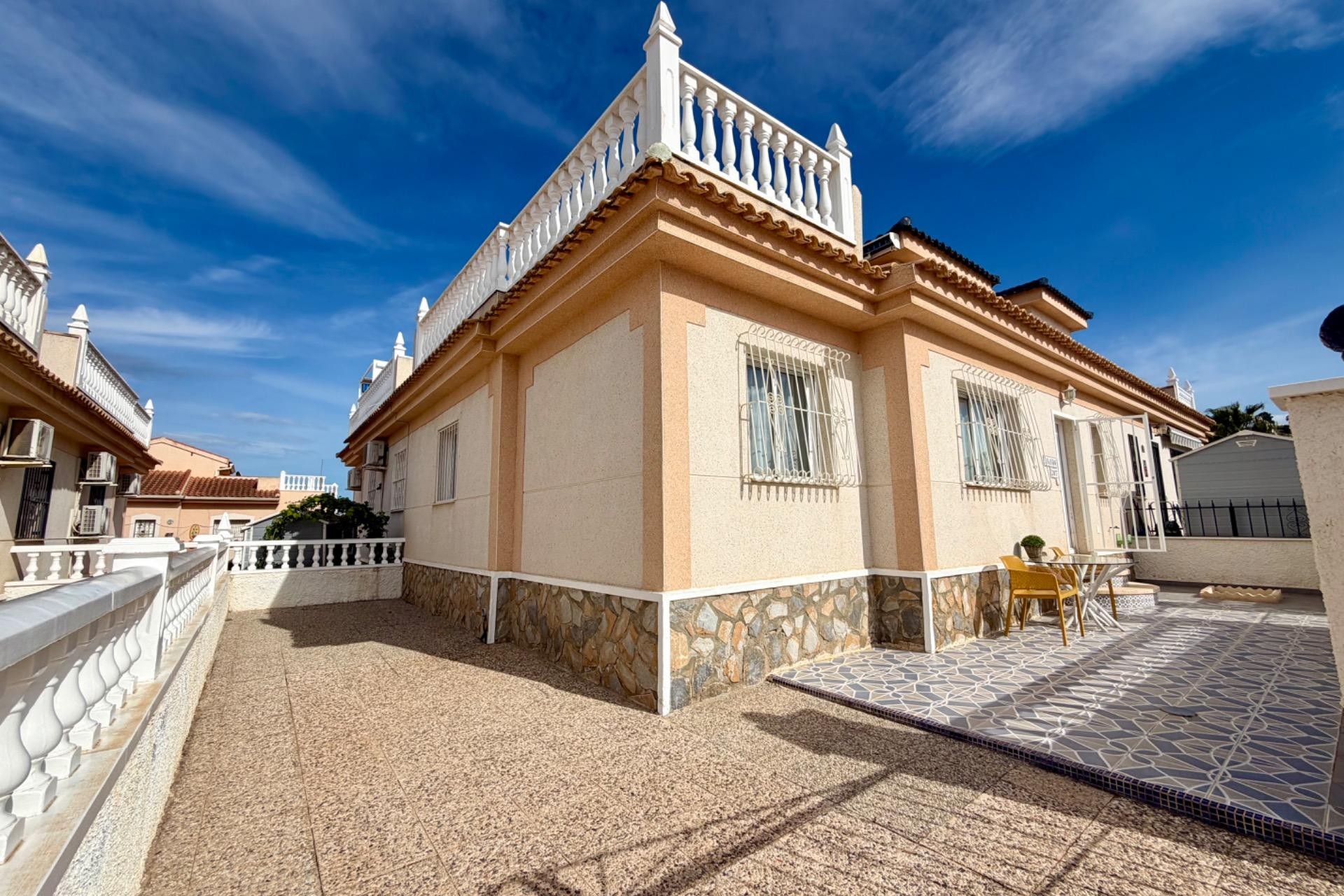 Reventa - Semi Detached -
Rojales - Pueblo