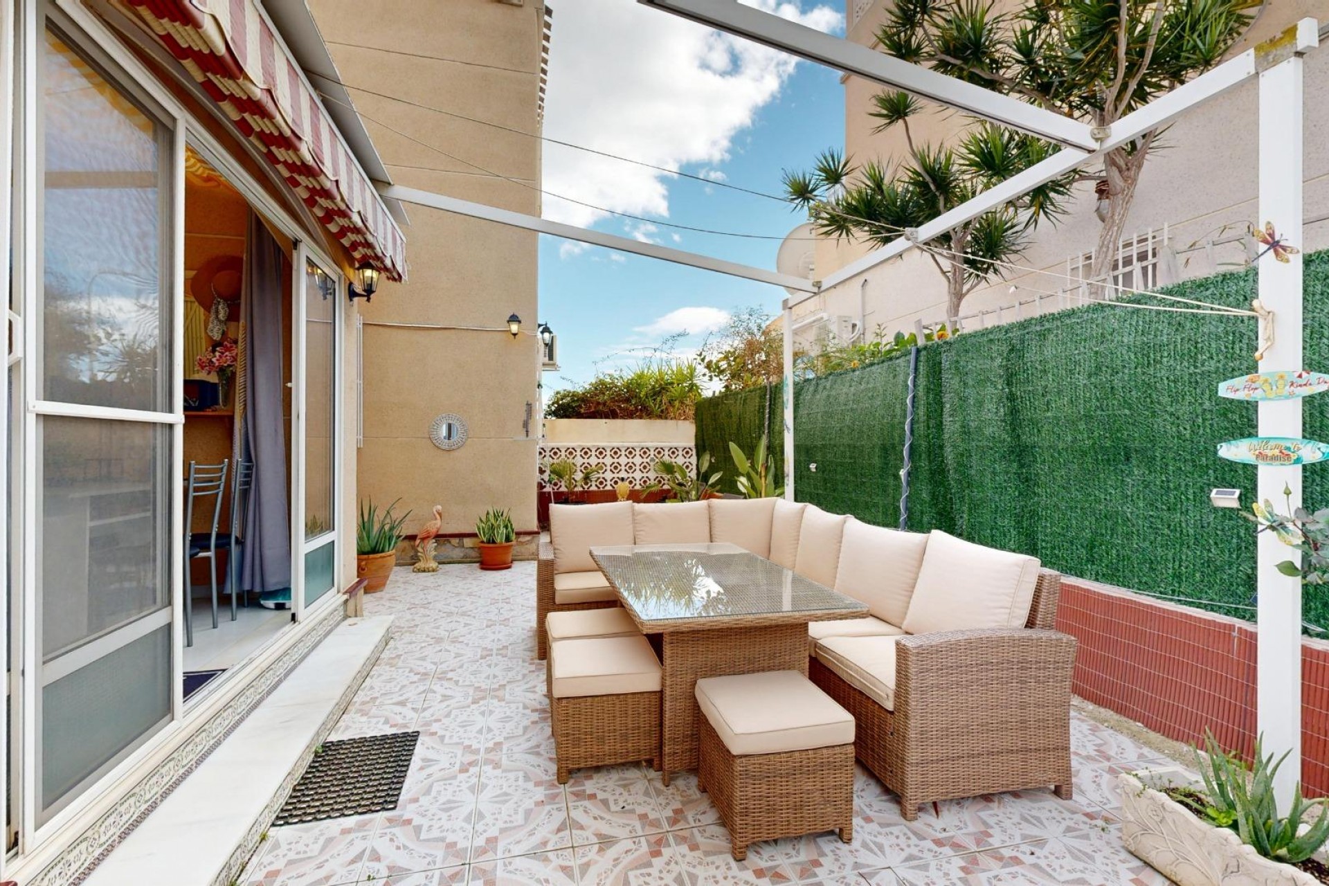 Reventa - Semi Detached -
San Miguel de Salinas - 03193