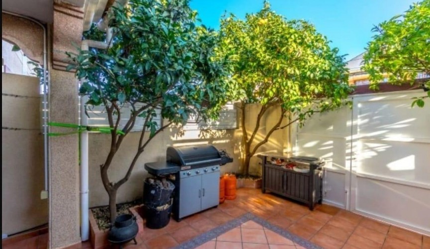 Reventa - Semi Detached -
Torrevieja - aguas nuevas