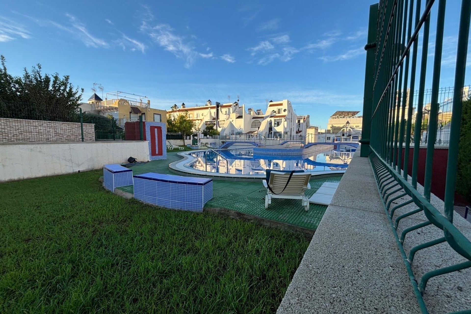 Reventa - Semi Detached -
Torrevieja - Carrefour
