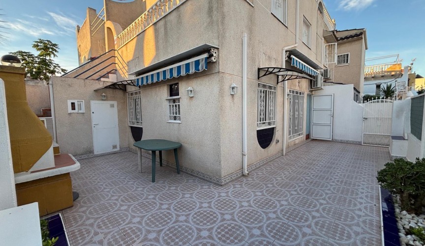 Reventa - Semi Detached -
Torrevieja - Carrefour