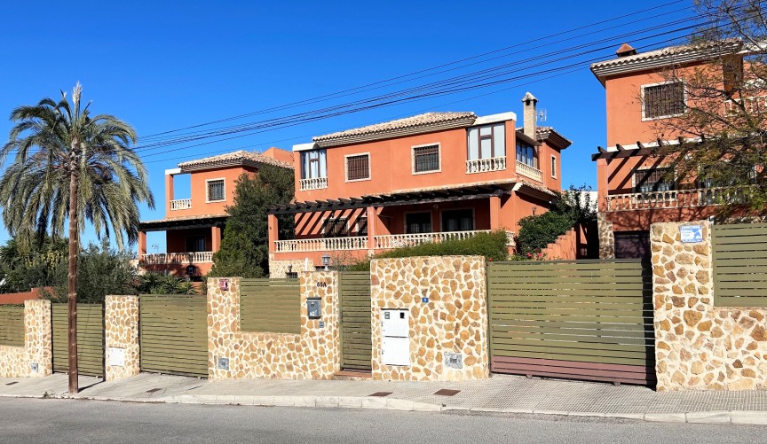 Reventa - Semi Detached -
Torrevieja - Costa Blanca