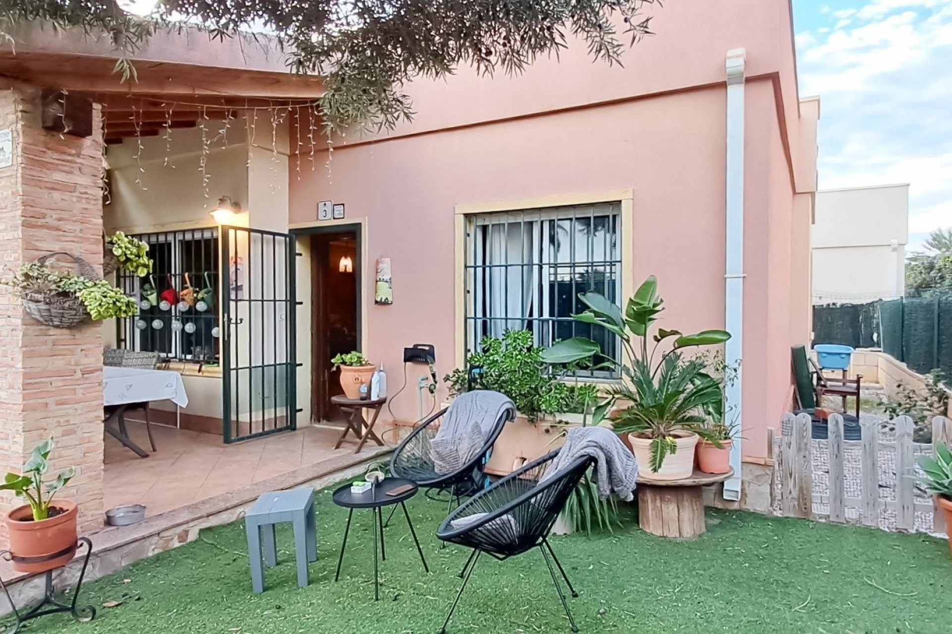 Reventa - Semi Detached -
Torrevieja - Parque Acuático - Sector 25