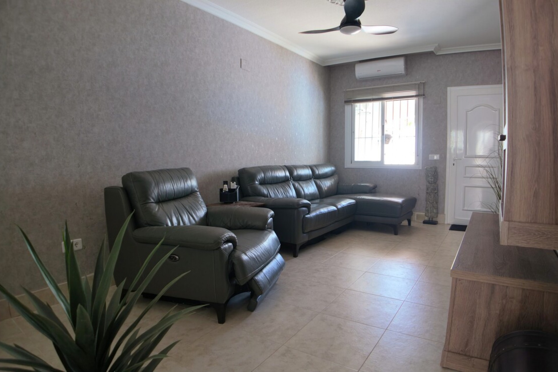 Reventa - Semi Detached -
Villamartin - Costa Blanca