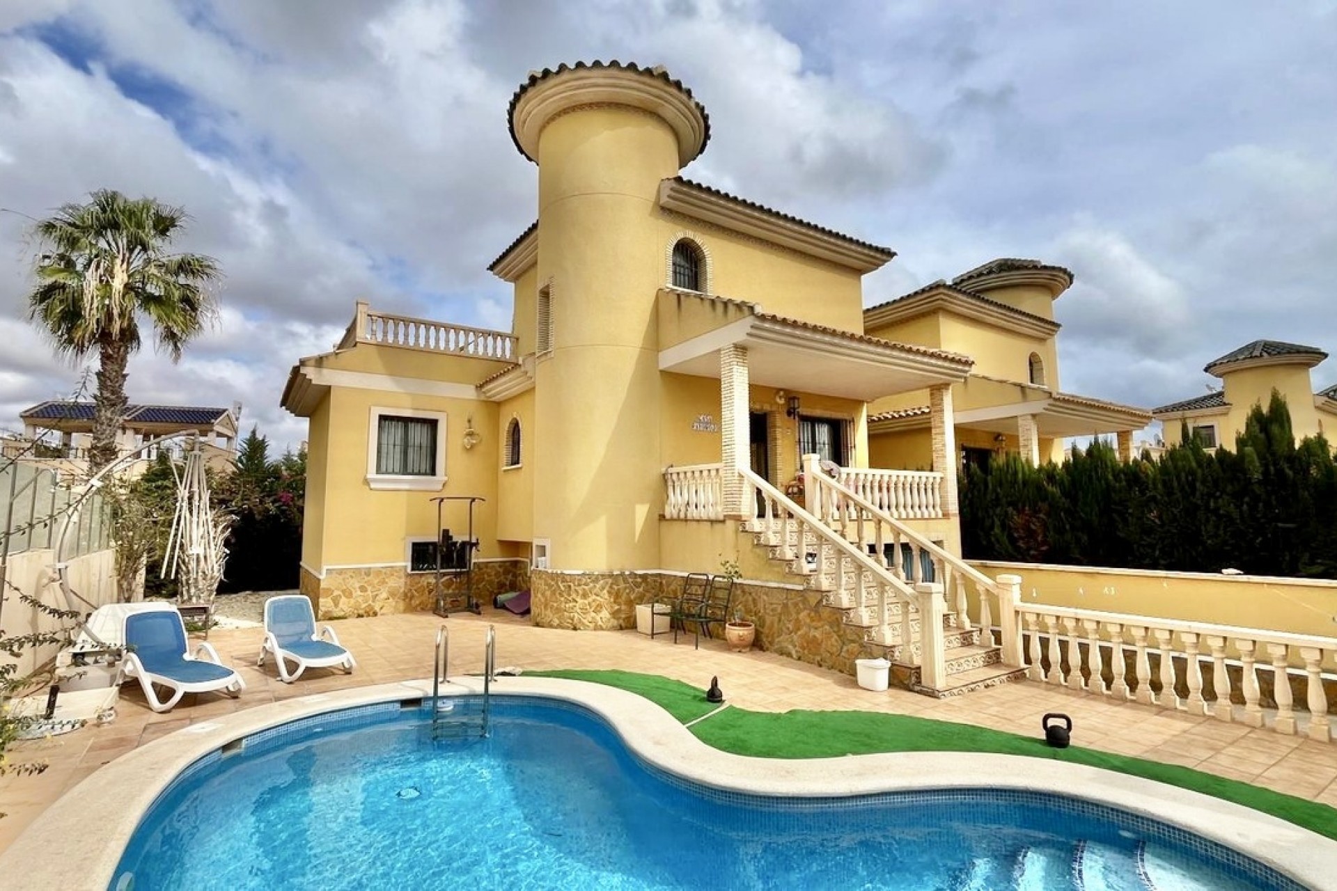 Reventa - Semi Detached -
Villamartin