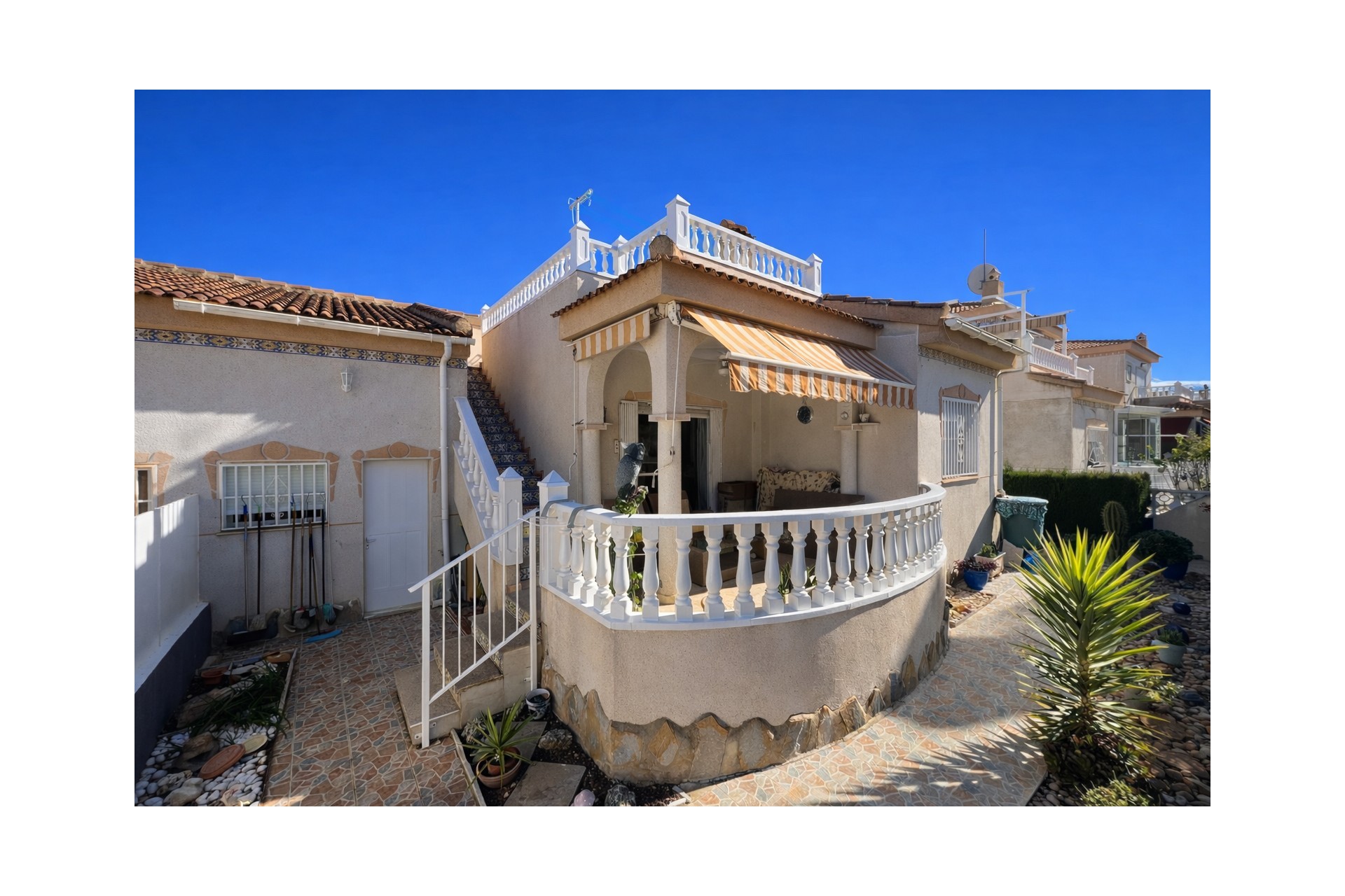 Reventa - Town House -
Algorfa - Inland