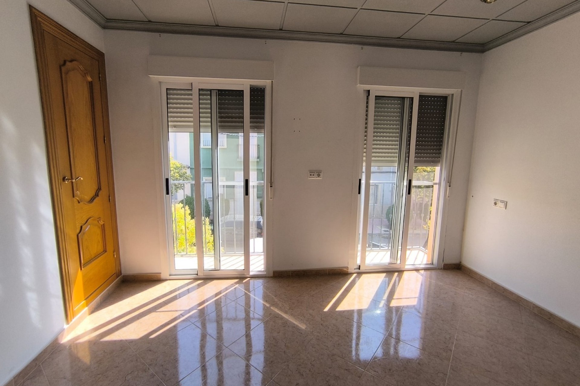 Reventa - Town House -
Algueña - Inland