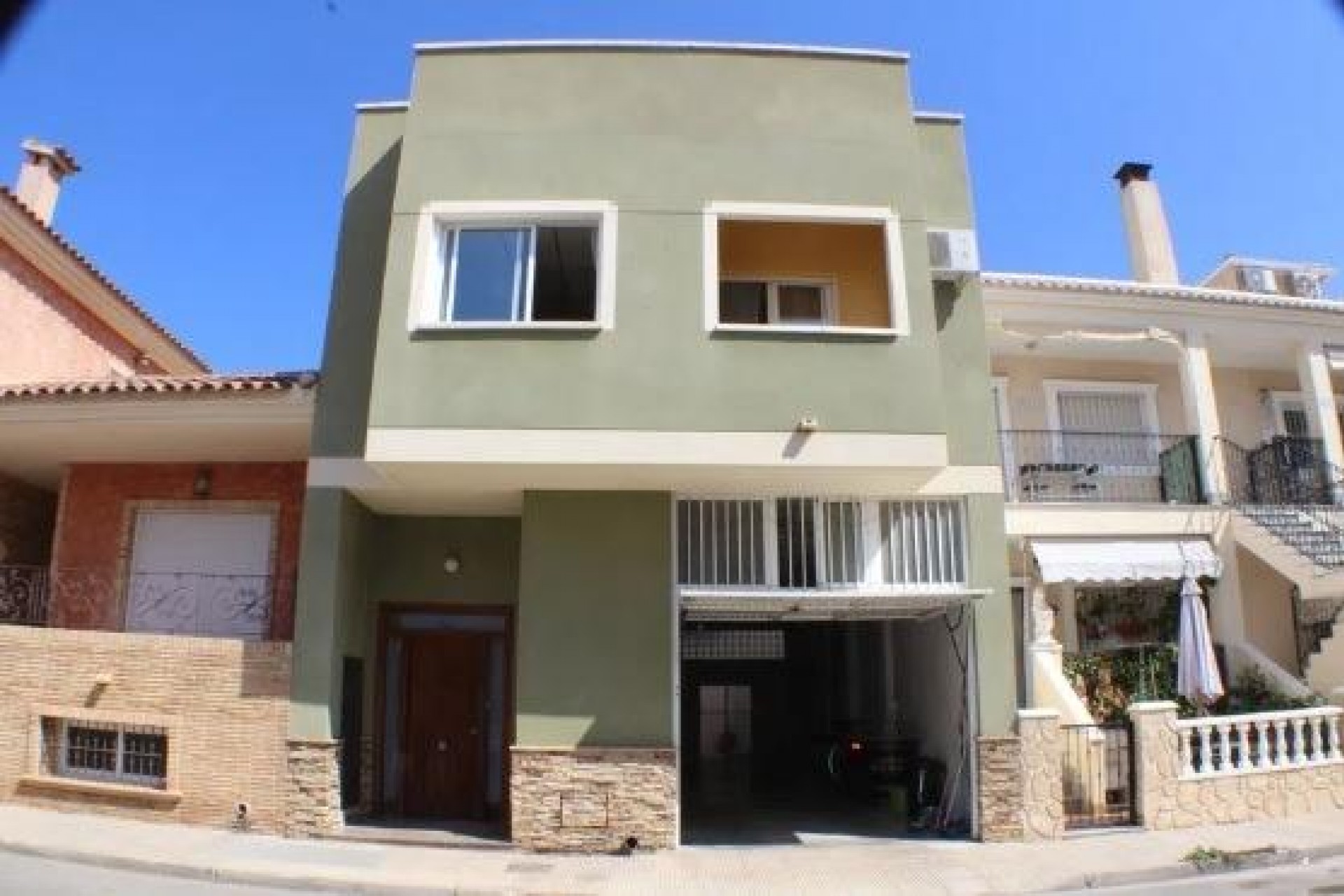 Reventa - Town House -
Almoradí - Heredades