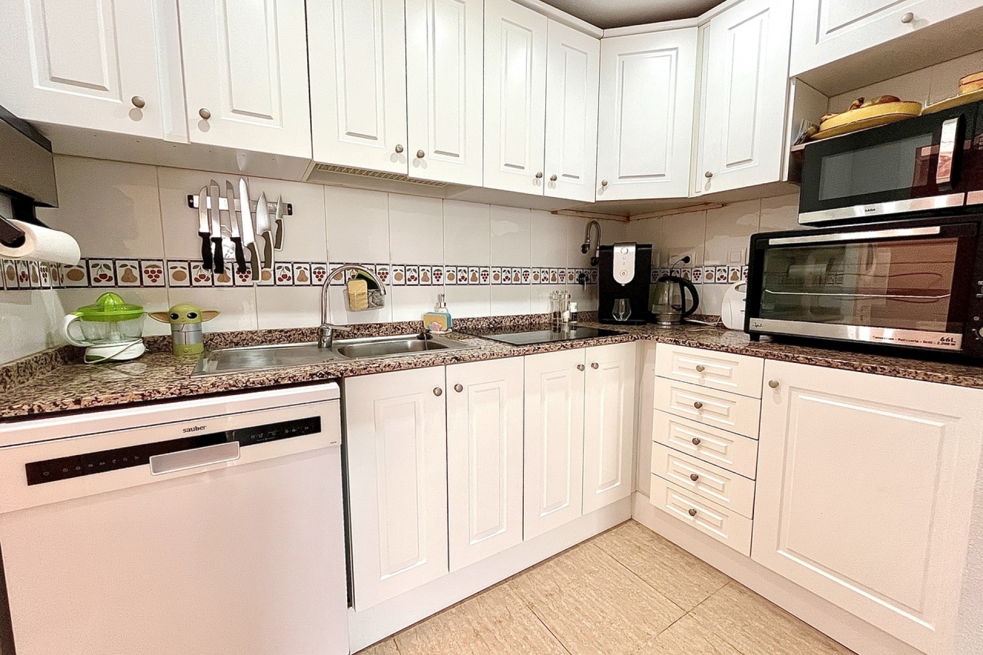 Reventa - Town House -
Avileses - Inland