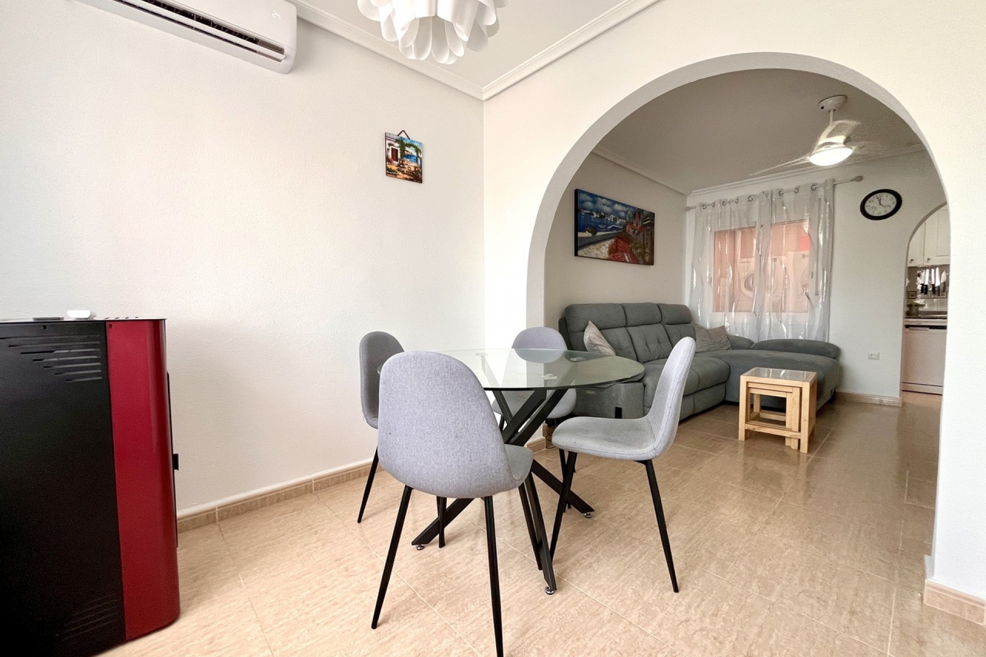 Reventa - Town House -
Avileses - Inland