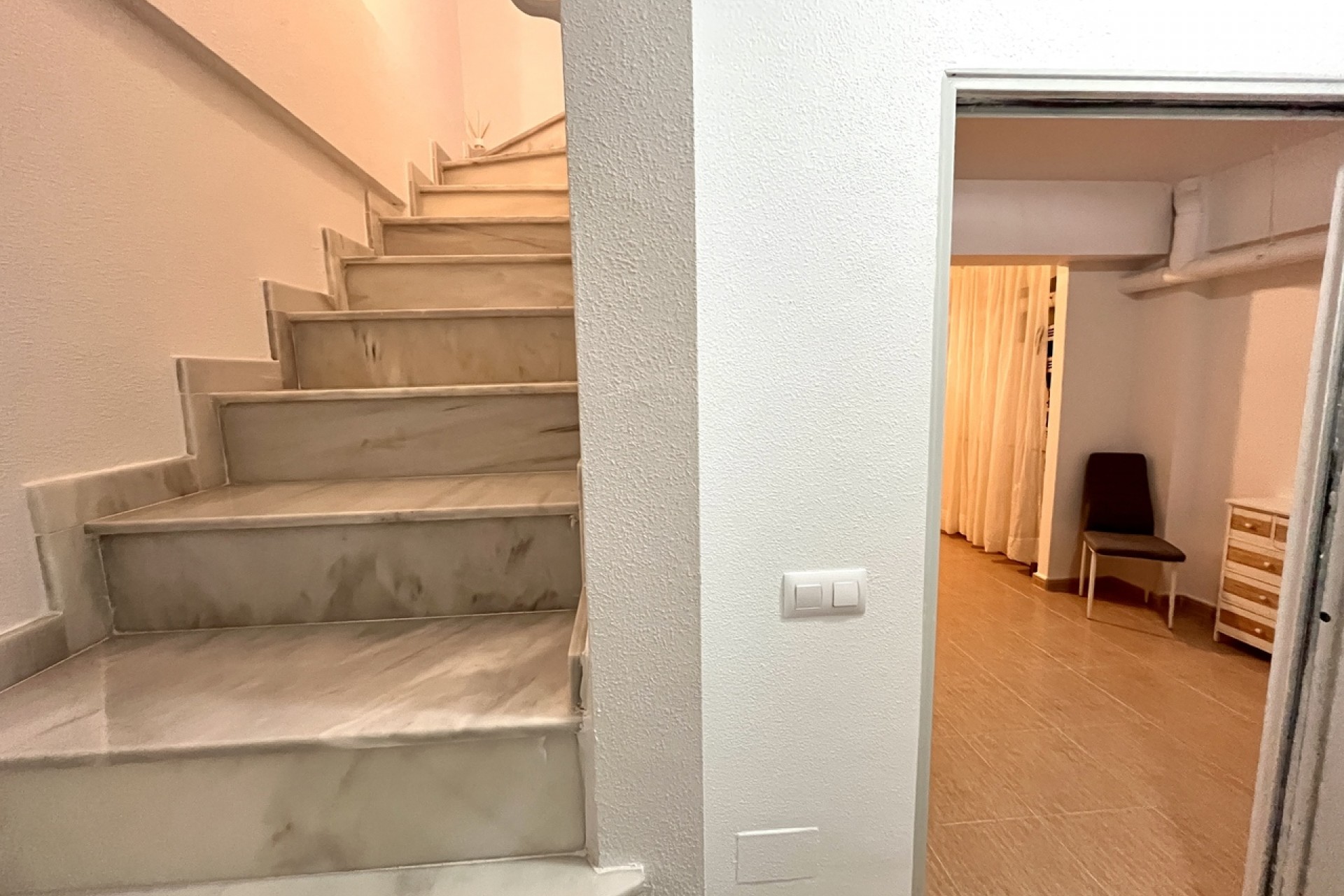 Reventa - Town House -
Avileses - Inland