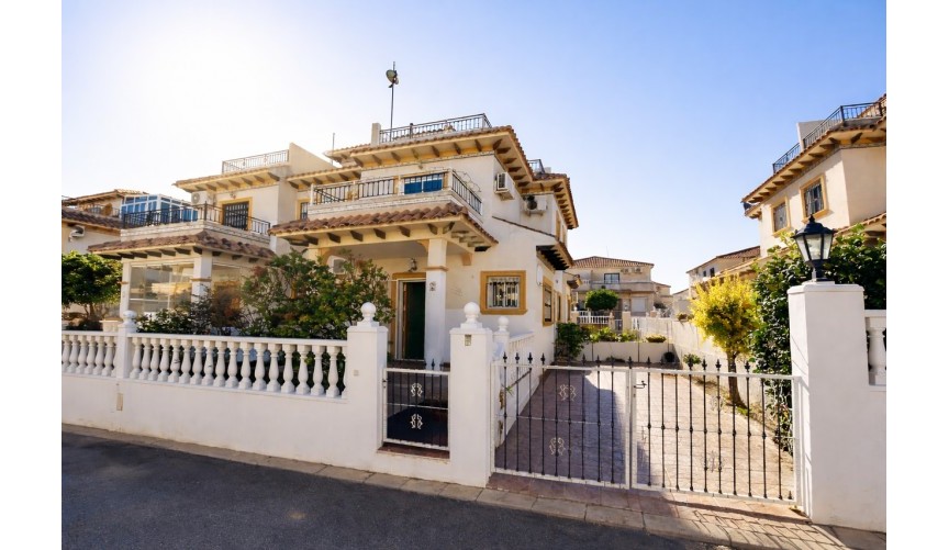 Reventa - Town House -
Cabo Roig - Costa Blanca