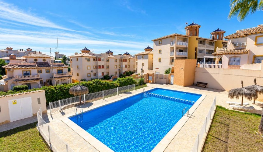 Reventa - Town House -
Cabo Roig - Costa Blanca