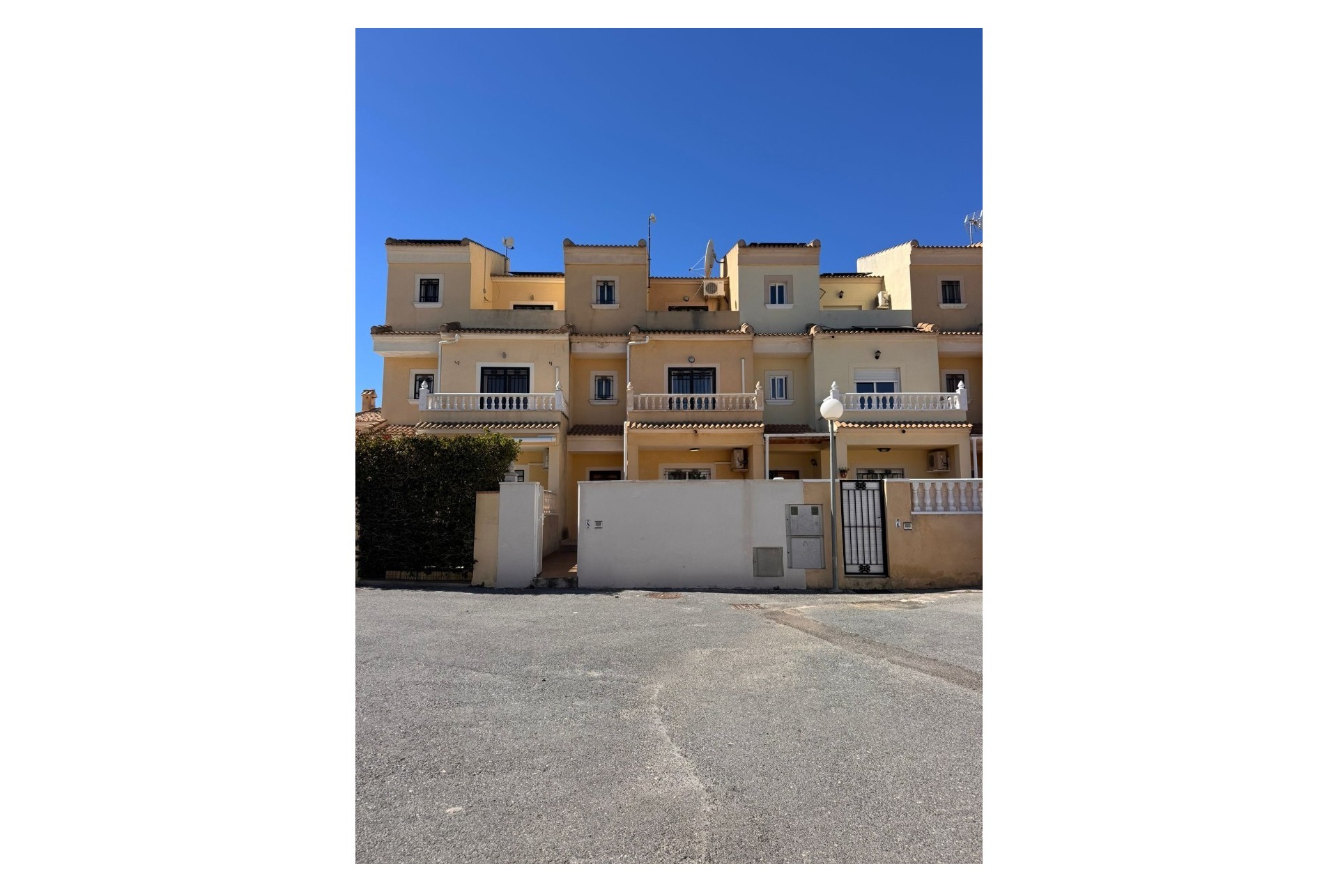 Reventa - Town House -
Campoamor - Costa Blanca
