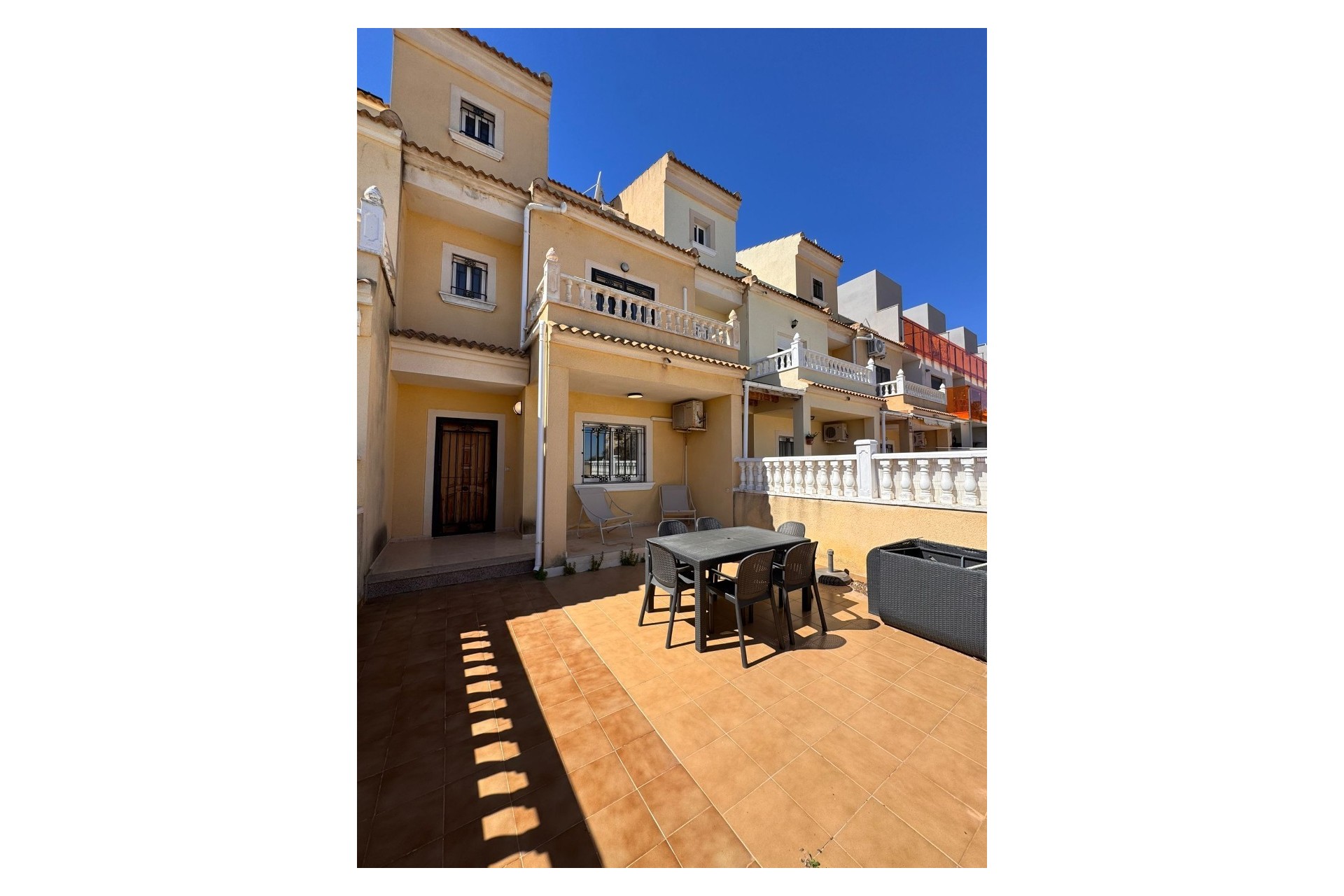 Reventa - Town House -
Campoamor - Costa Blanca
