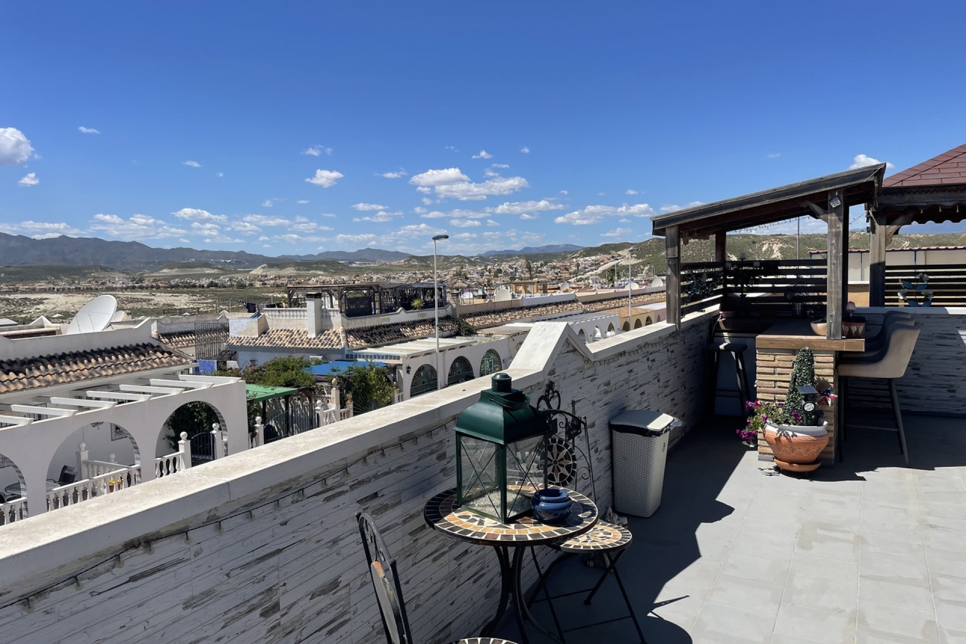 Reventa - Town House -
Camposol - Inland