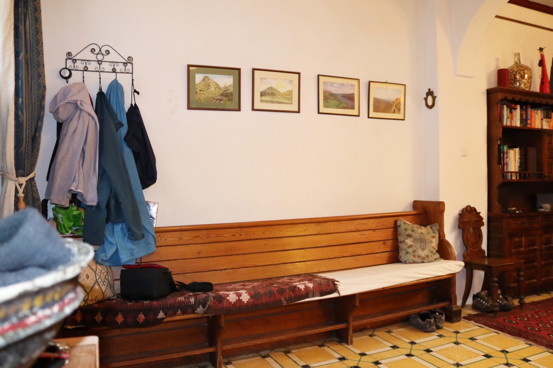 Reventa - Town House -
Castell de Castells - Inland