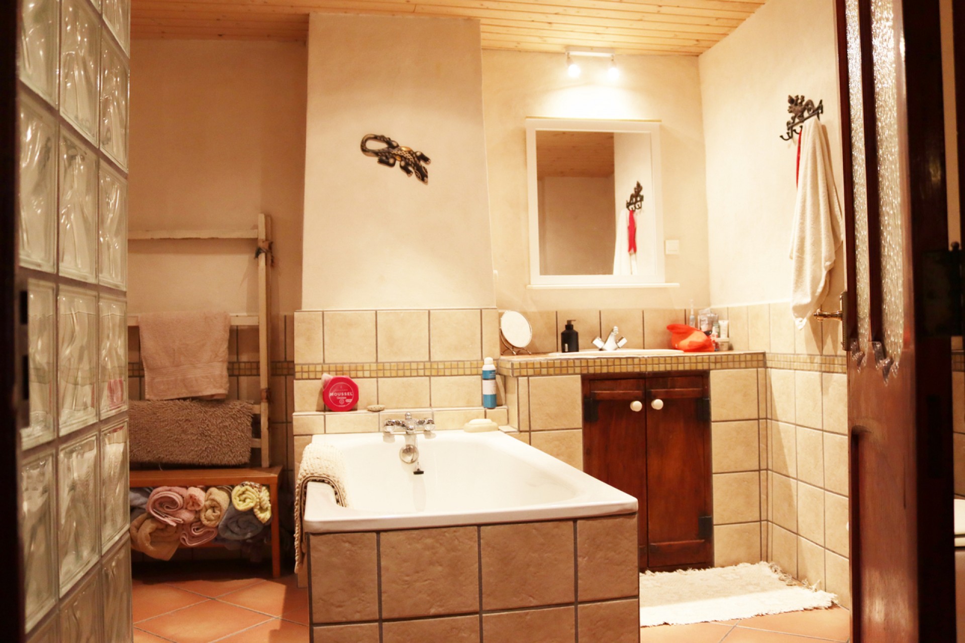 Reventa - Town House -
Castell de Castells - Inland