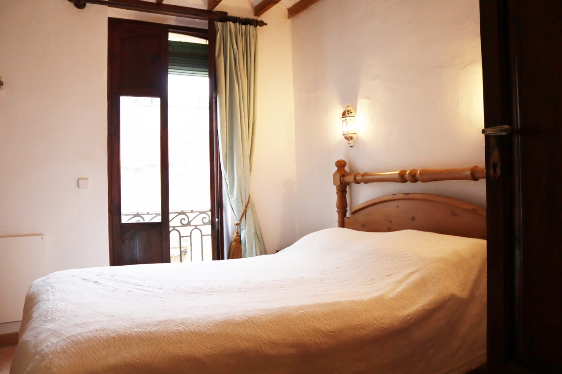 Reventa - Town House -
Castell de Castells - Inland