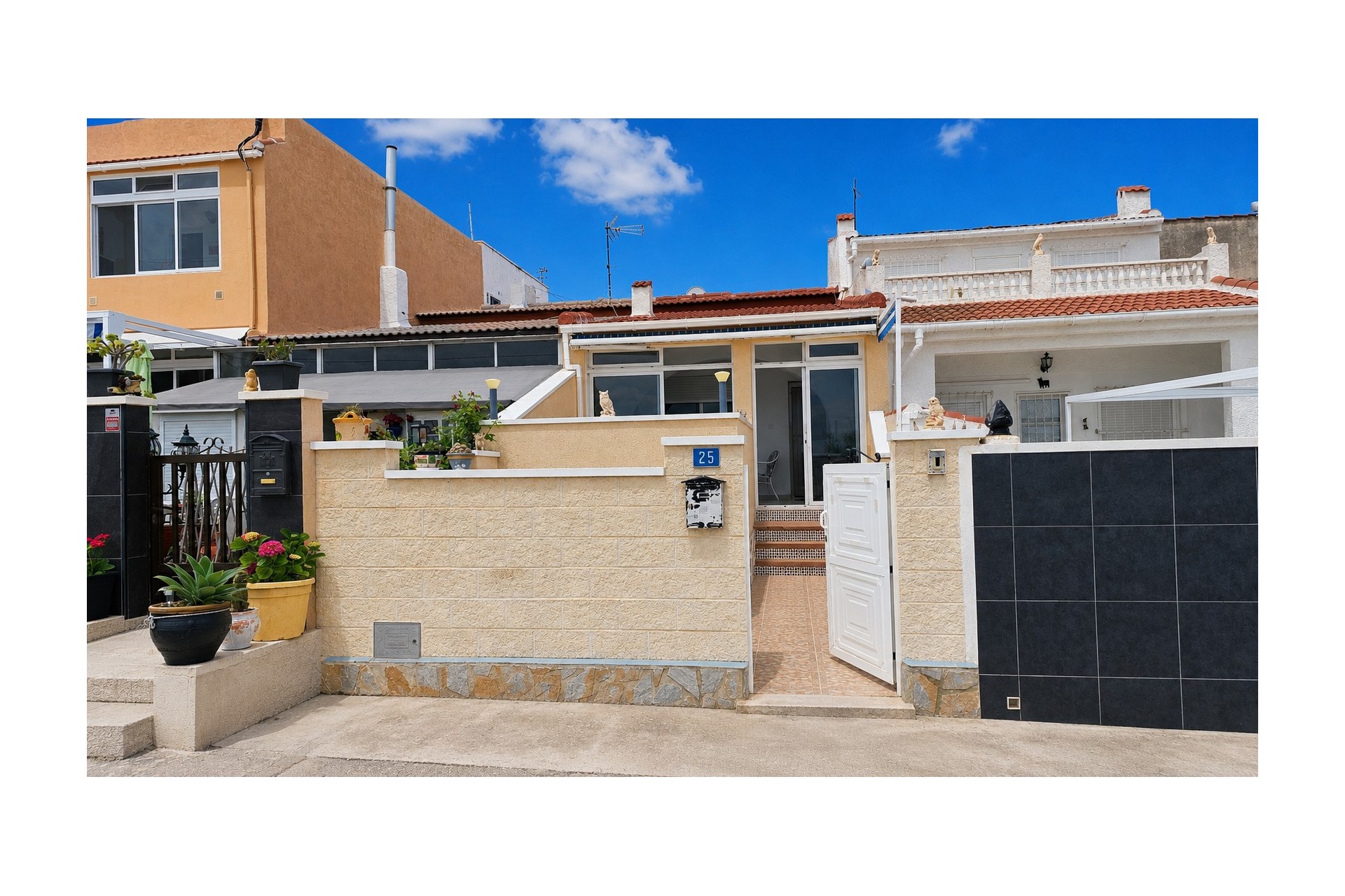 Reventa - Town House -
Ciudad Quesada - Costa Blanca