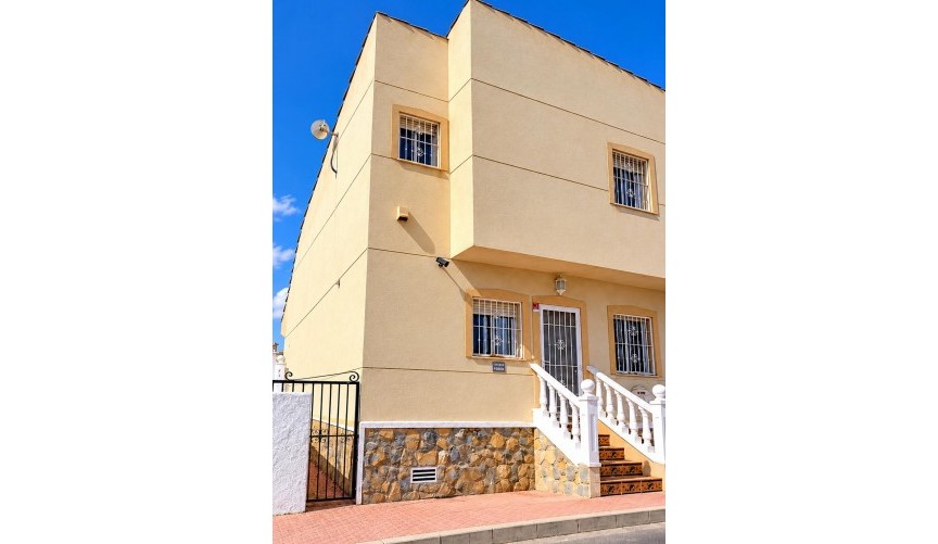 Reventa - Town House -
Ciudad Quesada - Costa Blanca