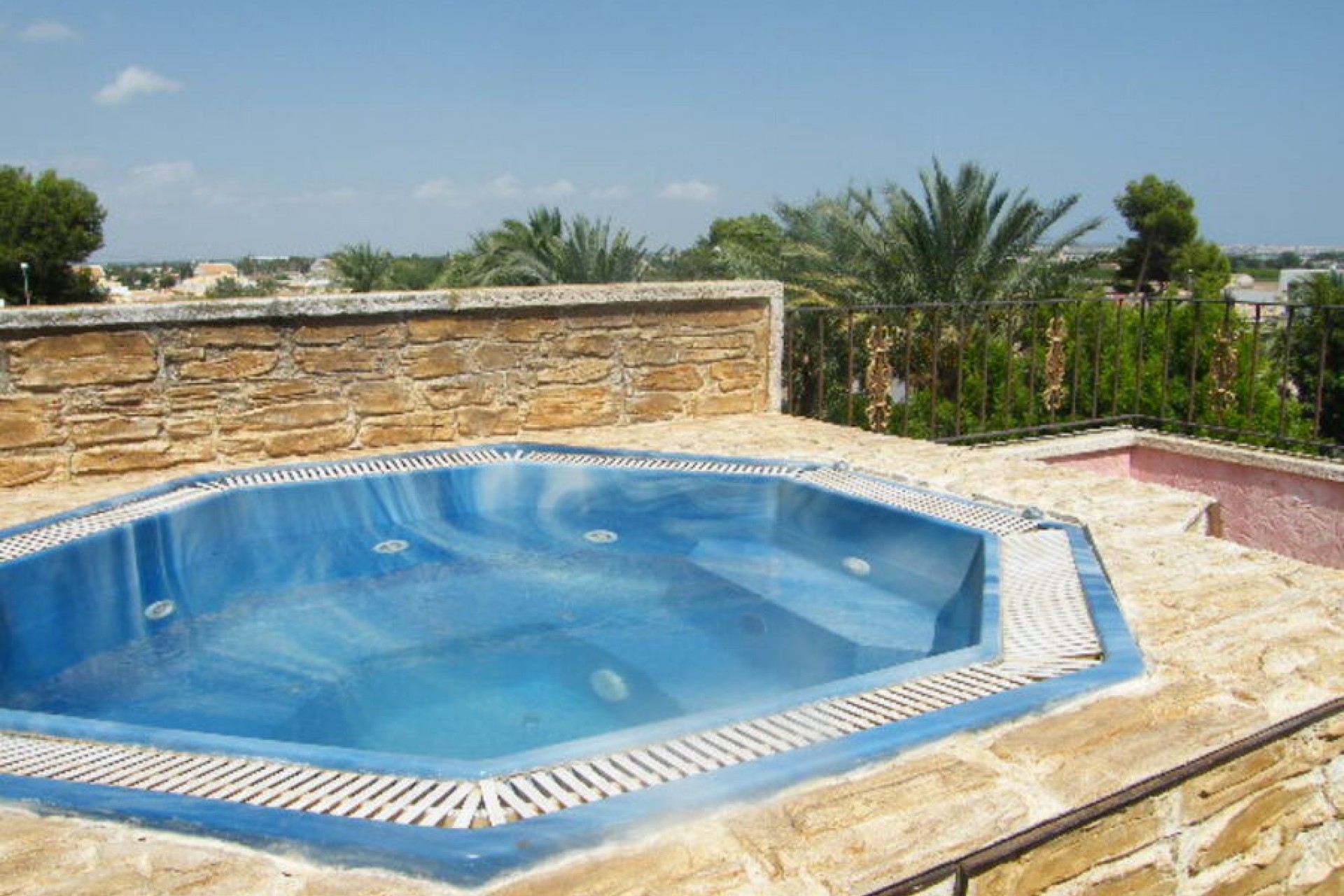 Reventa - Town House -
Daya Nueva - Costa Blanca