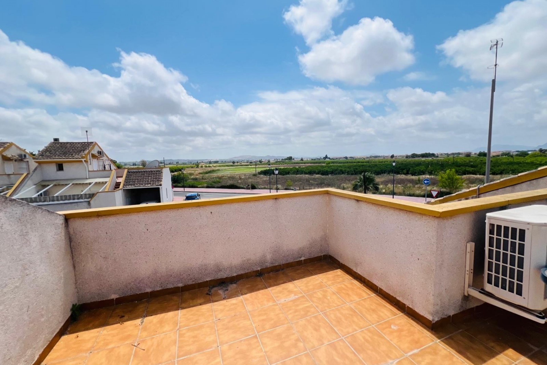 Reventa - Town House -
Daya Nueva - Costa Blanca
