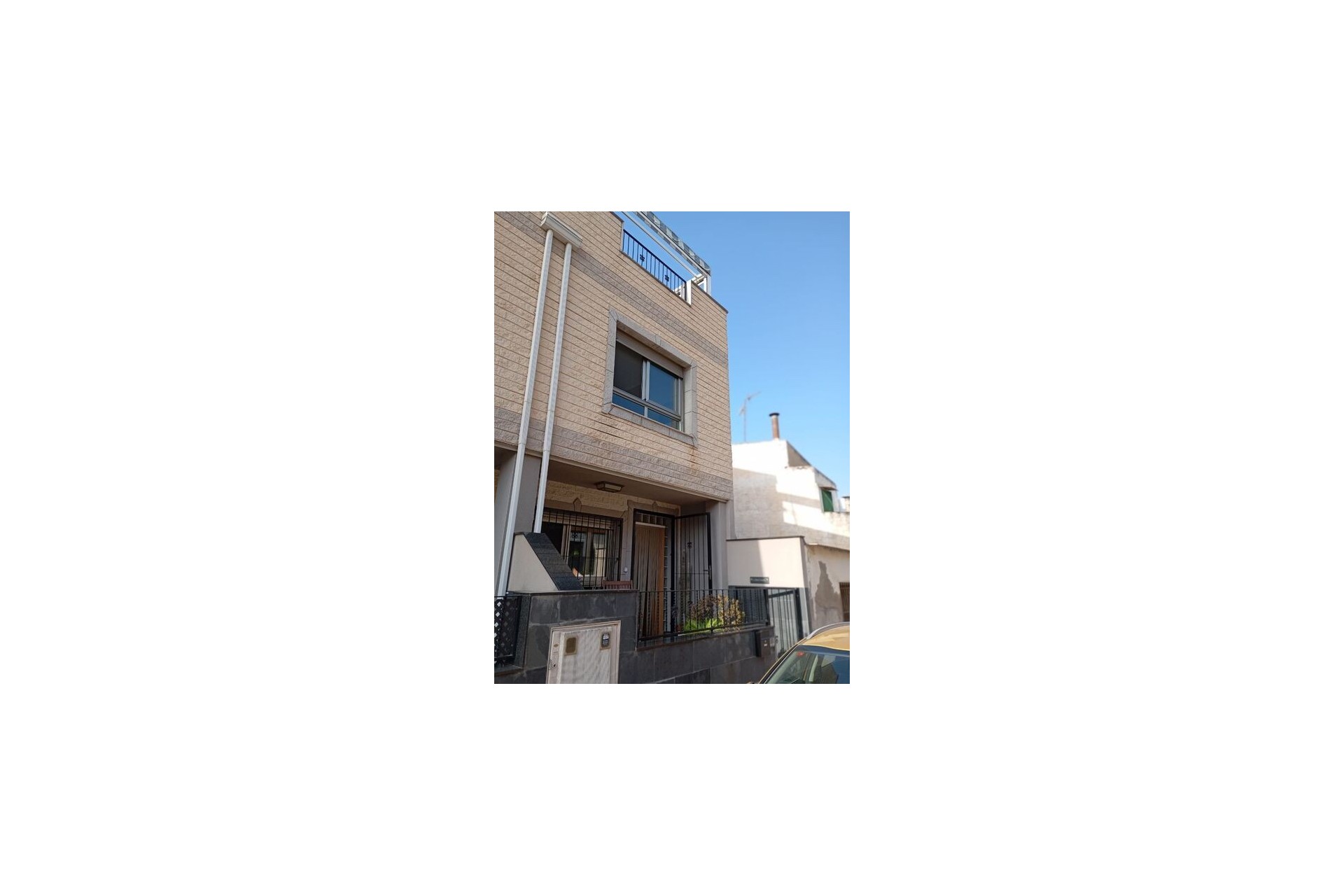 Reventa - Town House -
Daya Vieja - Costa Blanca