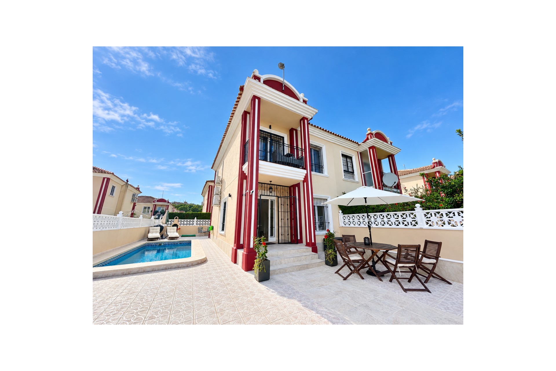 Reventa - Town House -
Dehesa de Campoamor - Costa Blanca