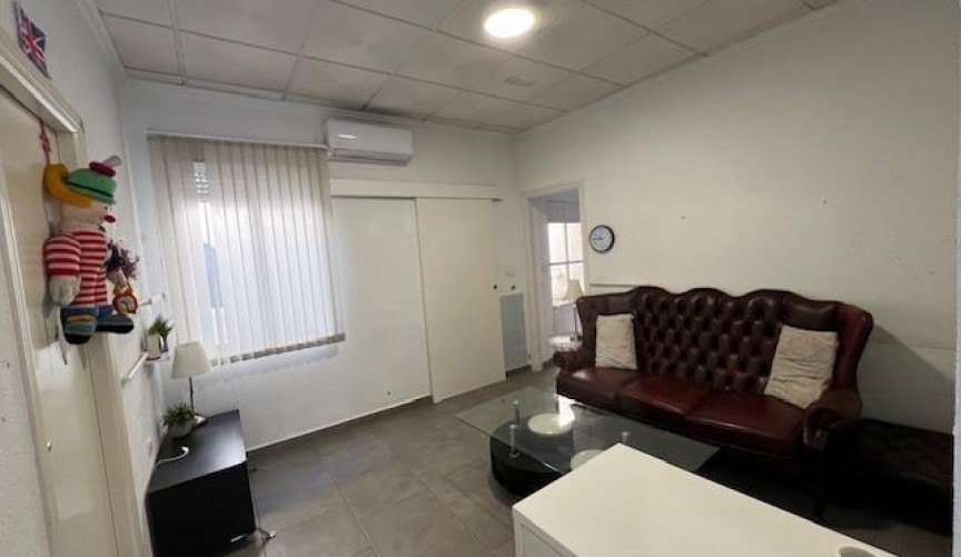 Reventa - Town House -
Dolores - Centro