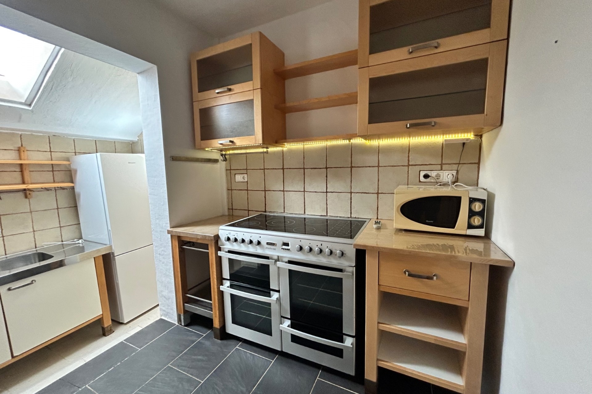 Reventa - Town House -
El Chaparral - Inland