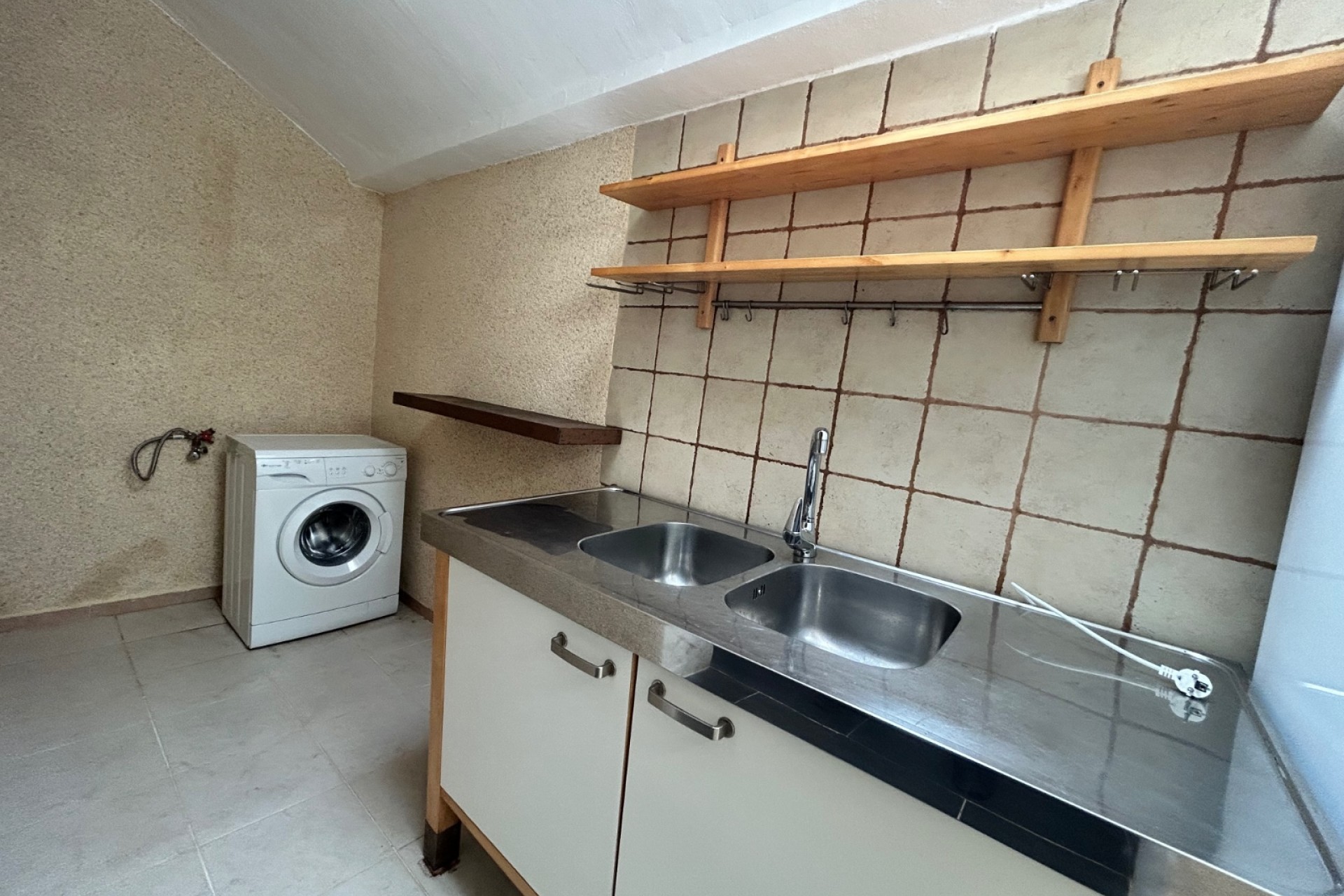 Reventa - Town House -
El Chaparral - Inland