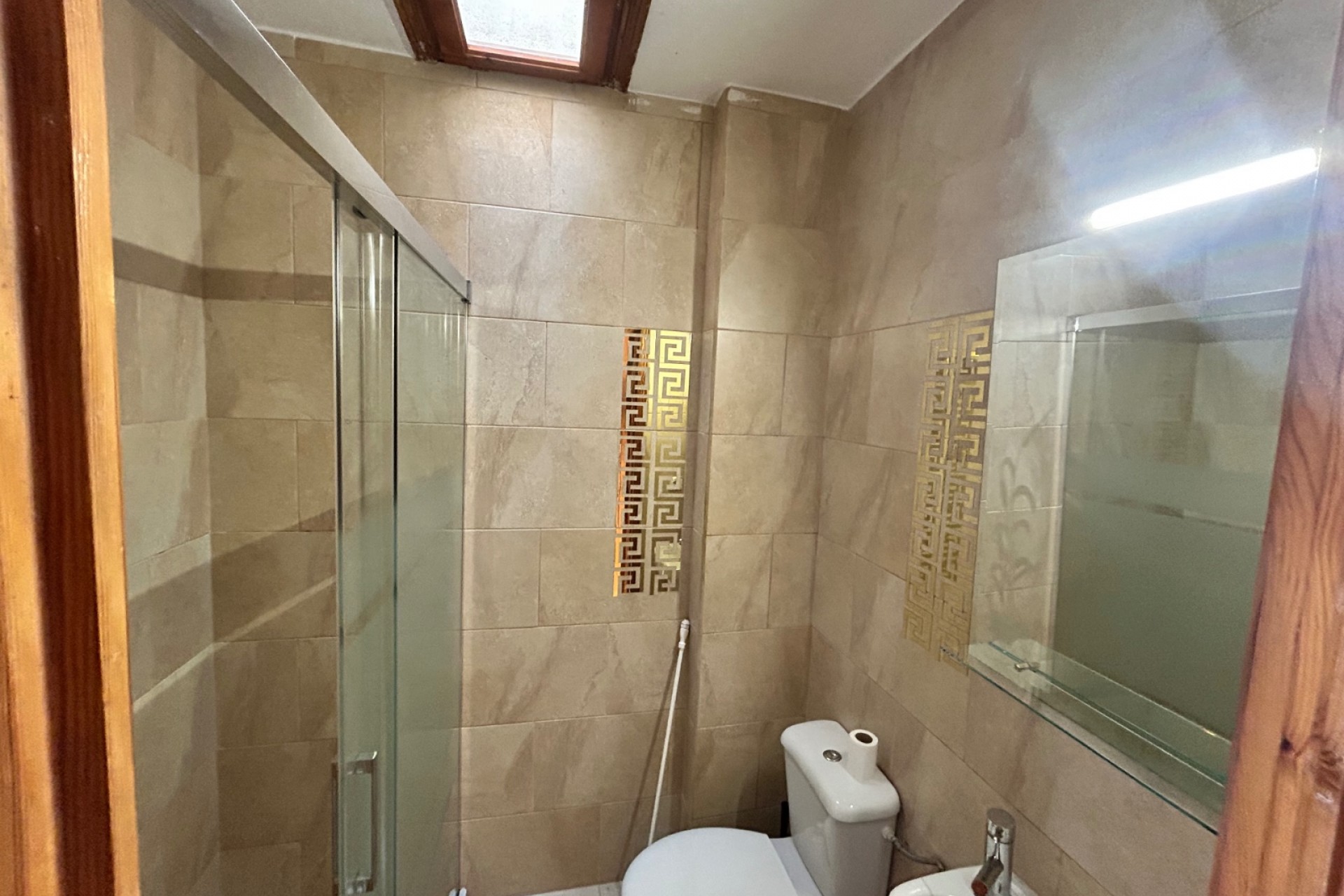 Reventa - Town House -
El Chaparral - Inland