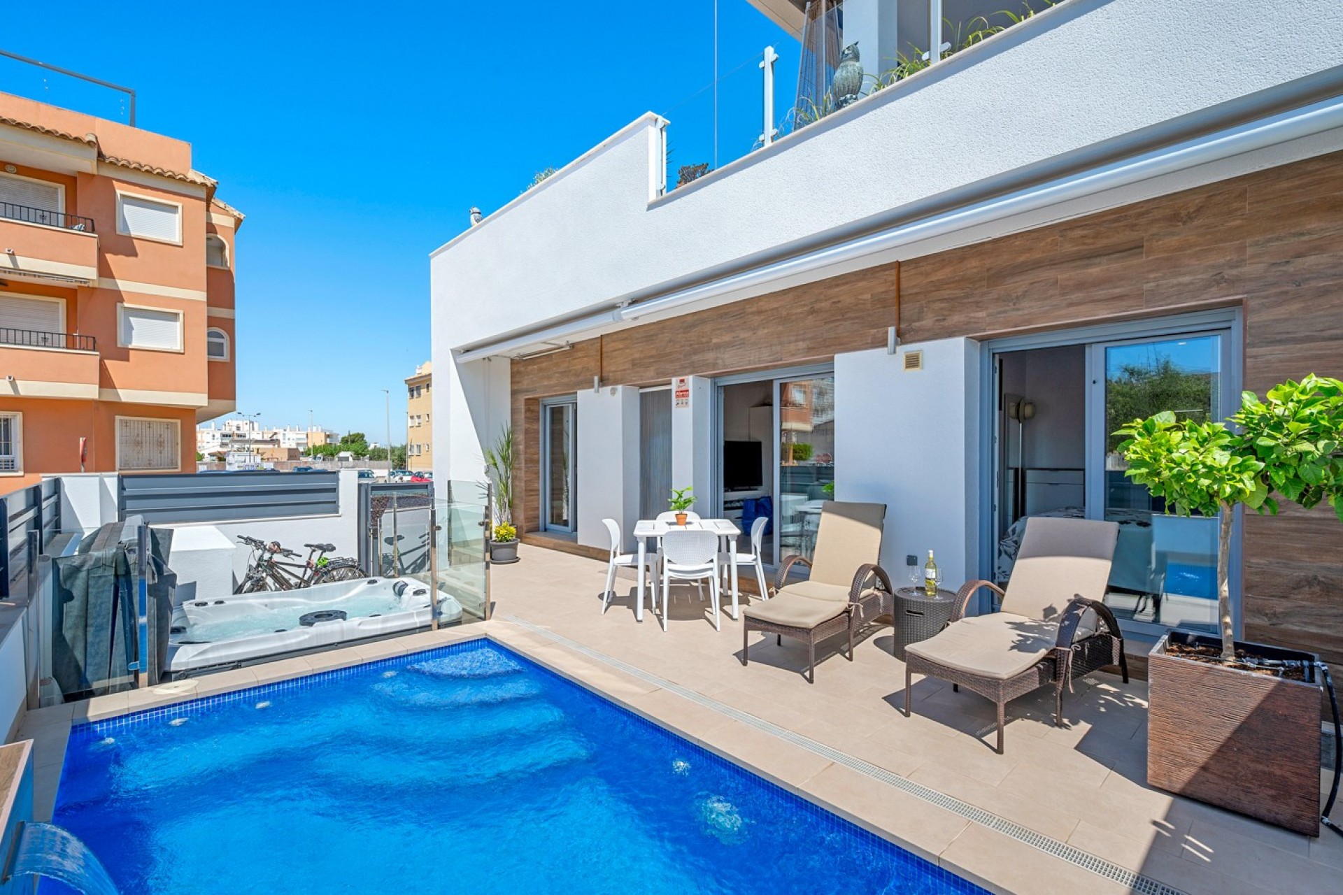 Reventa - Town House -
Formentera del Segura - Costa Blanca