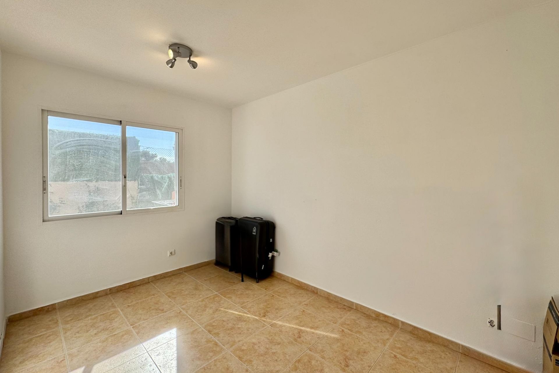 Reventa - Town House -
Gran Alacant - Monte Faro-altomar