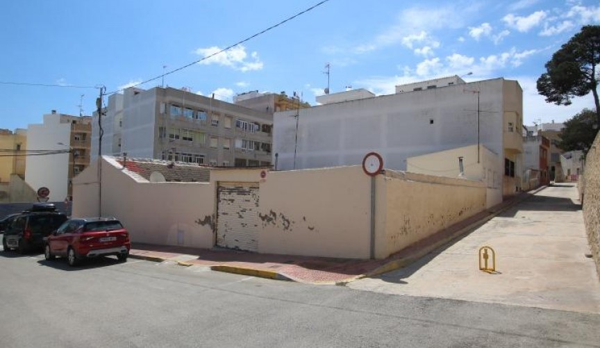Reventa - Town House -
Guardamar del Segura - Centro