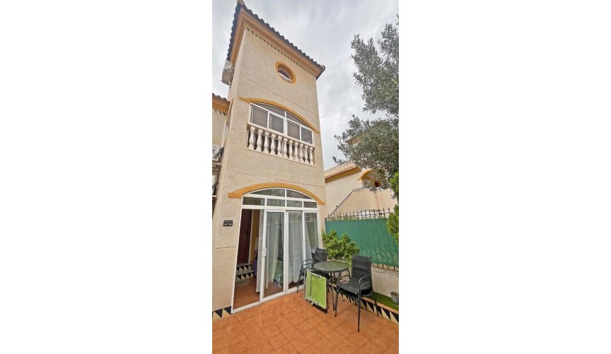 Reventa - Town House -
Guardamar del Segura - El Edén - Los Estaños