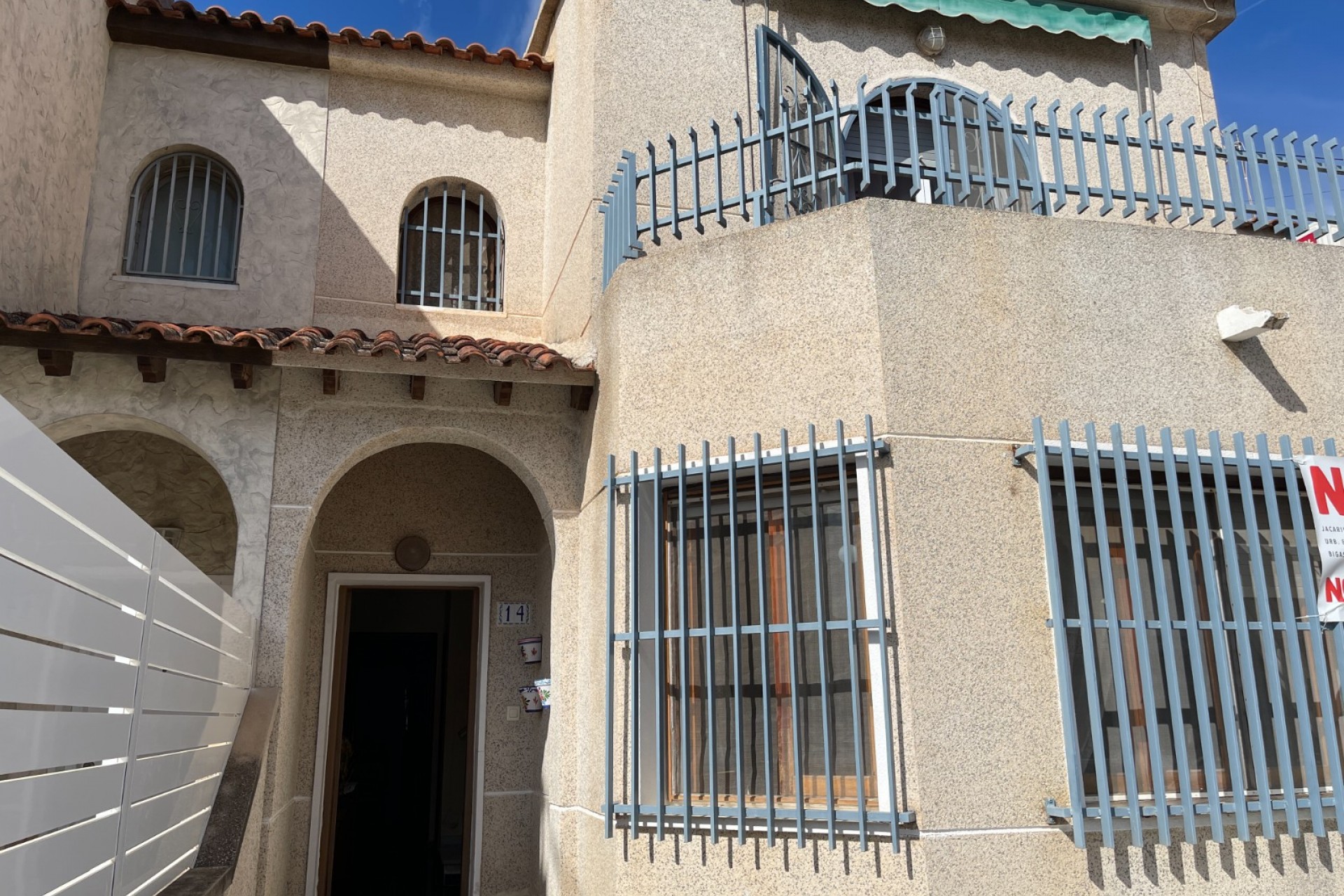 Reventa - Town House -
Jacarilla - Inland