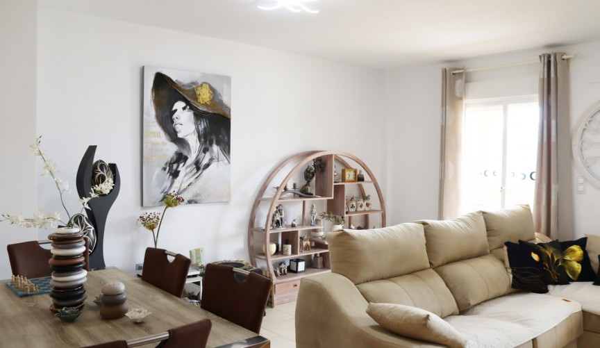 Reventa - Town House -
Jalón - Inland